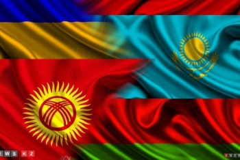 Фотография к новости: Не рыть себе яму. ЕЭК призывает страны ЕАЭС создать единую цифровую платформу