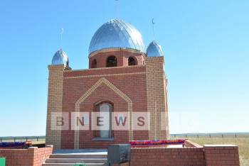 В Зеренде открыли мазар Уали хану