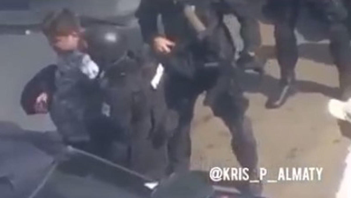 кадр из видео