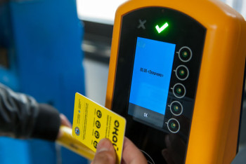 Более 500 млн тенге выручки получили автопарки Алматы в августе