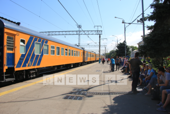 Первые поезда для жителей пригорода запустили в Алматы