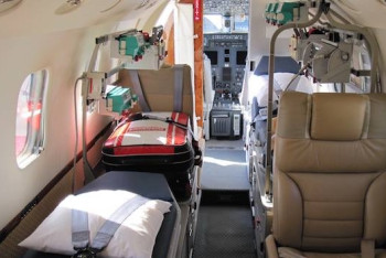 Казахстанку с редкой формой туберкулеза доставили из Польши в Астану самолетом санавиации