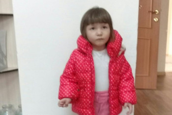 Полицейские Астаны ищут родителей трехлетней девочки