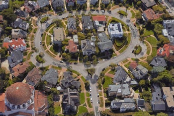 Фотография к новости: В США супруги купили престижную улицу за 90 тысяч долларов