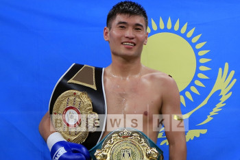 Фотография к новости: Боксер Бекман Сойлыбаев отправился в США для защиты титула