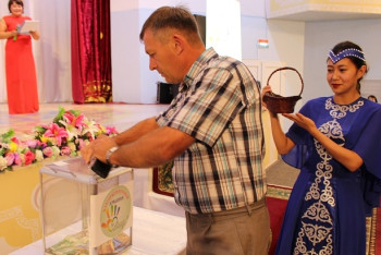 Казахстанцы собрали на лечение тяжелобольному ребенку 600 тысяч тенге