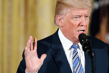 Фотография к новости: Трамп подписал закон о санкциях против России