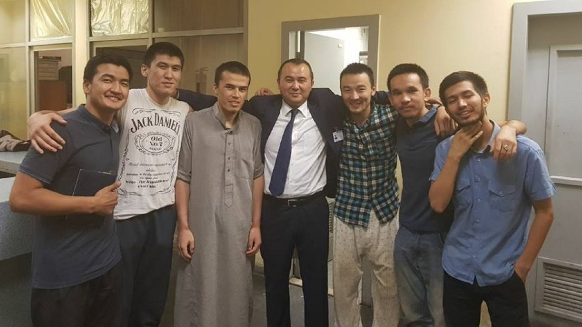 аккаунт в Facebook Ануара Жайнакова