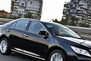 Следователь ДВД Астаны получил взятку от застройщика в виде квартиры и Toyota Camry