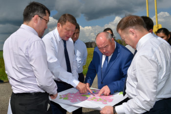 Аким СКО поручил повысить заработные платы сельчанам на 20%