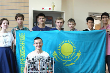 Фотография к новости: Алматинские школьники вошли в 10-ку лучших на соревнованиях по робототехнике в США