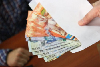 В ЮКО главный редактор газеты вымогал деньги у бизнесмена  