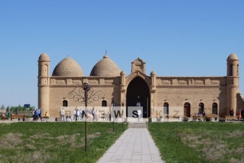 Фотография к новости: В Южном Казахстане реконструируют туристические объекты