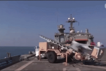 Фотография к новости: США испытали лазерное оружие в Персидском заливе 