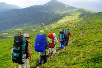 Спасатели нашли пропавших в горах Алматы туристов