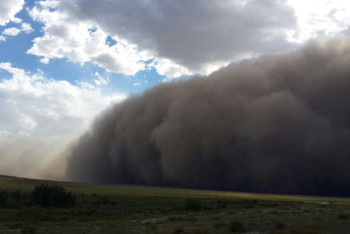Фотография к новости: Ураган и песчаная буря прошлись по ВКО