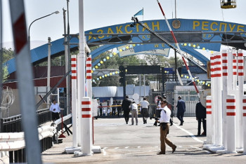 Фотография к новости: Срок пребывания казахстанцев в Кыргызстане без регистрации увеличен с 5 до 30 дней