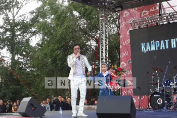 Как Кайрат Нуртас поздравил золотодобытчиков Кокшетау