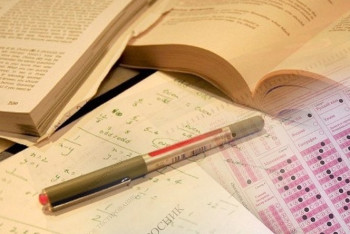 Фотография к новости: «Завалившие» ЕНТ школьники смогут бесплатно получить образование