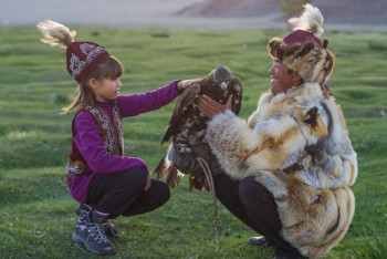 Фотография к новости: Живущая на Гавайях девочка из Казахстана мечтает побывать на Родине