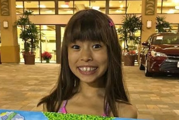 Фотография к новости: Пользователи сети просят проголосовать за девочку-художницу из Казахстана