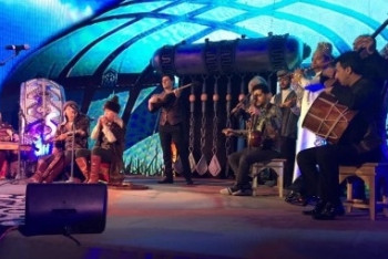 Фотография к новости: Трио из Азербайджана удивило публику фестиваля «Астана Арқау»