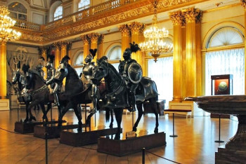 Выставка оружейного искусства из собрания Эрмитажа открылась в Астане