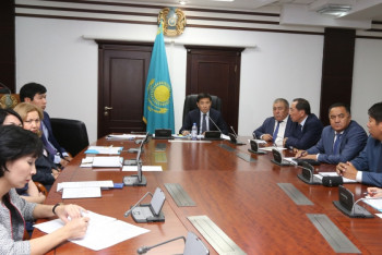 Фотография к новости: Разработать Дорожную карту детсадов и школ инклюзивного образования планируют в Алматинской области