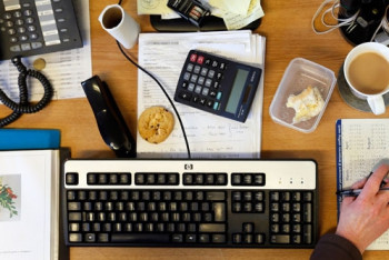 Журналисты Bnews.kz рассказали, как ловят музу за «хвост», как создают и как творят