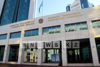 Фотография к новости: Мажилис одобрил ратификацию соглашения о перемещении служебного и гражданского оружия в ЕАЭС