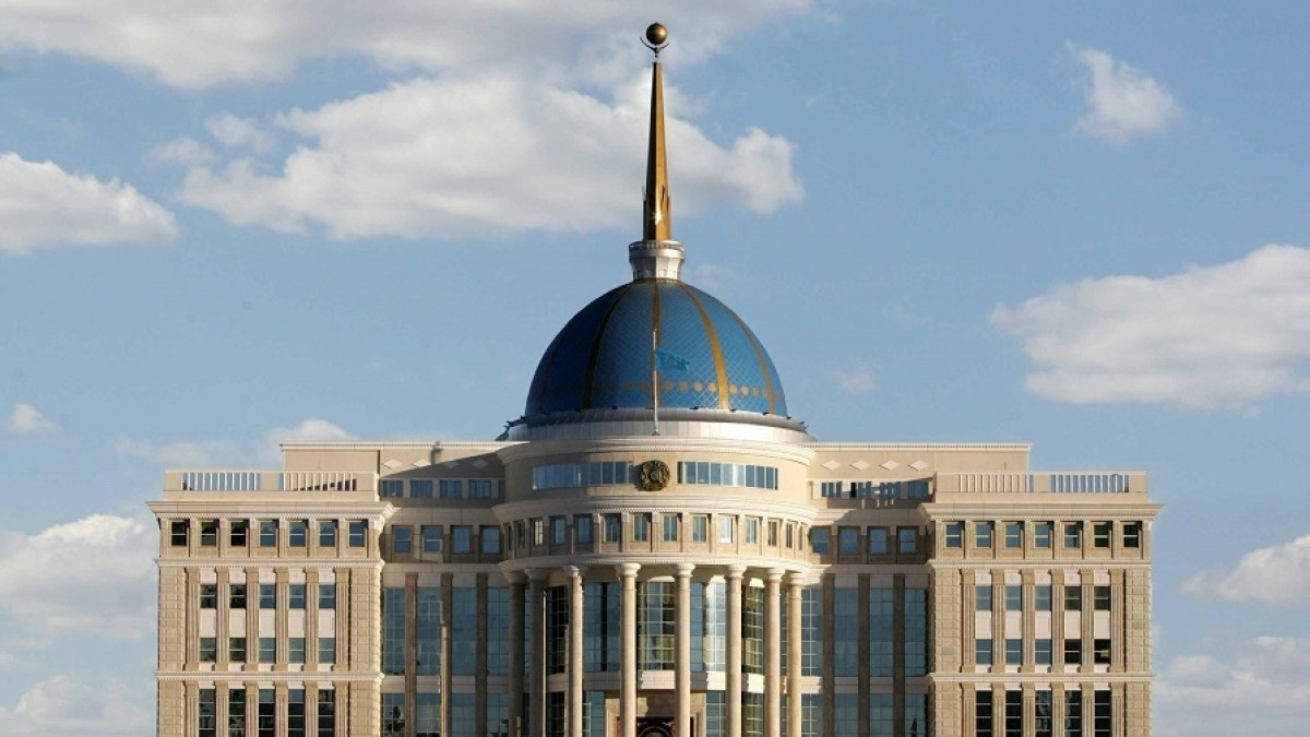 Н.Назарбаев присудил премии и гранты в области СМИ 