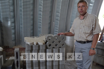 Житель Петропавловска снабдил город теплоэффективными блоками