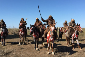 Фееричное конное шоу каскадеров голливудских фильмов покажут в Алматы