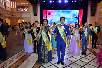 В Алматы прошел ежегодный фестиваль выпускников «Жас тулек-2017»