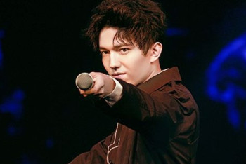 Фотография к новости: Моя музыка сблизит китайский и казахский народы  – Димаш Кудайбергенов