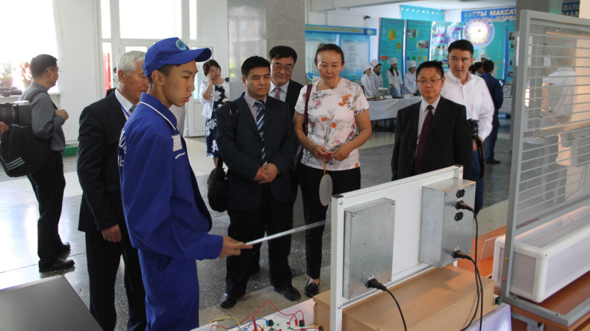 Диас Бейсенбек