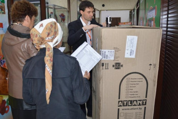 Казахстанцы перечислили в помощь Атбасару 82 млн тенге