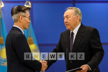 Фотография к новости: Н.Назарбаев принял верительные грамоты у иностранных послов