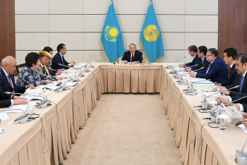 Фотография к новости: Президент РК принял участие в заседании Высшего попечительского совета