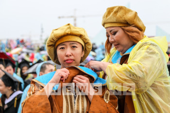 Фотография к новости: Назарбаев Университет впервые выпустил докторов наук