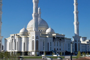 Сегодня начался священный месяц Рамадан