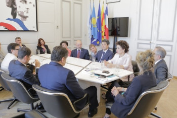 Мэр города Канны Девид Лиснард встретился с казахстанской делегацией