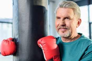 Фотография к новости: Британские медики планируют лечить болезнь Паркинсона боксом