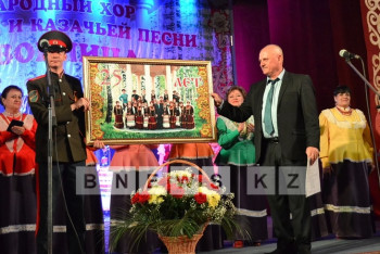 Фотография к новости: Народный хор русской и казачьей песни СКО отметил 25-летний юбилей