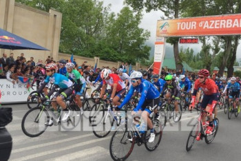 Как казахстанская команда участвует в велогонке Tour d'Azerbaidjan-2017 