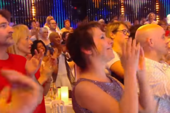 Франция стоя аплодировала Димашу Кудайбергенову 