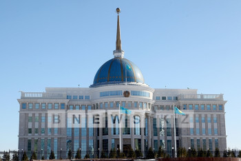 Фотография к новости: Елбасы подписал Закон об изменениях по вопросам коллекторской деятельности