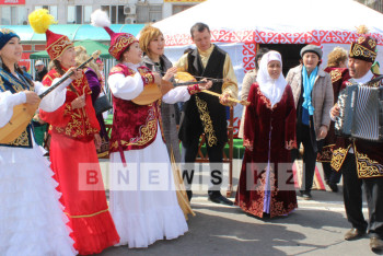 Жители Прииртышья вместе с Первомаем празднуют Наурыз