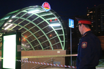 В Алматы эвакуируют пассажиров метрополитена