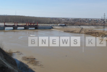 В селе Покровка СКО уровень Ишима поднялся на 14 метров 